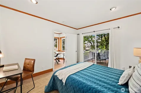 6716 37th Avenue SW Seattle WA 98126