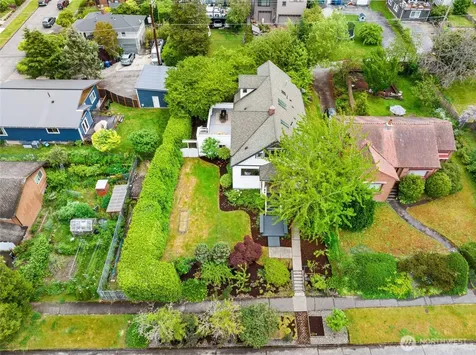 6716 37th Avenue SW Seattle WA 98126