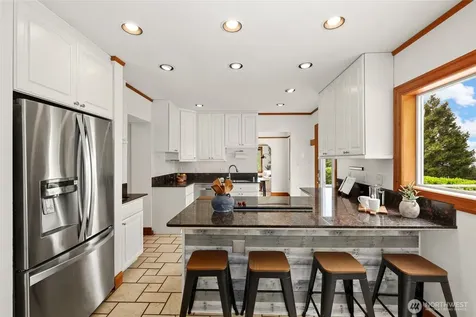 6716 37th Avenue SW Seattle WA 98126