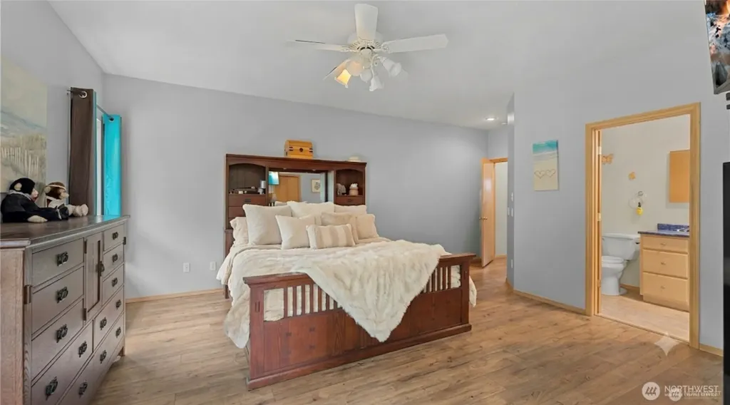 20303 Gardner Court Burlington WA 98233