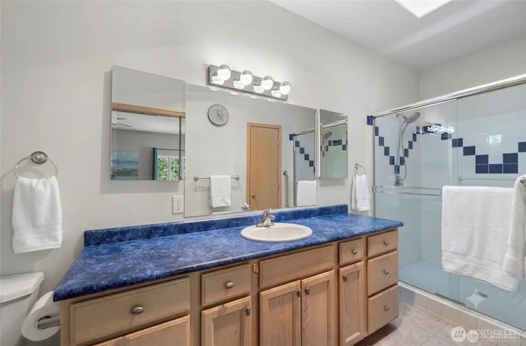 20303 Gardner Court Burlington WA 98233