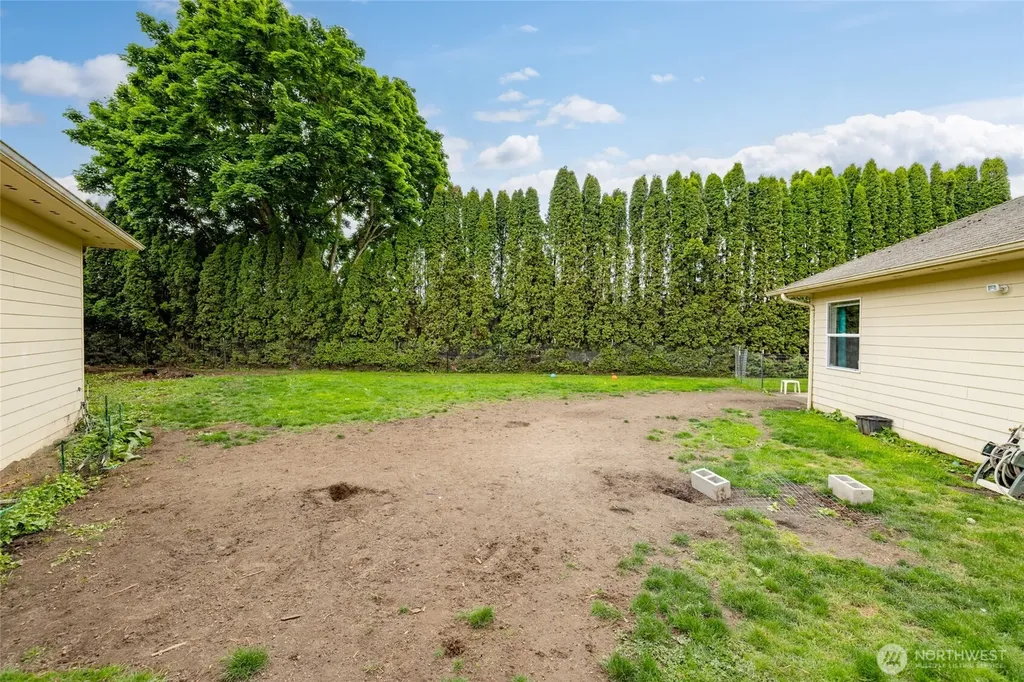 20303 Gardner Court Burlington WA 98233