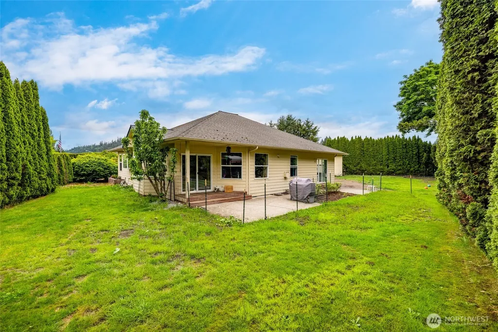 20303 Gardner Court Burlington WA 98233