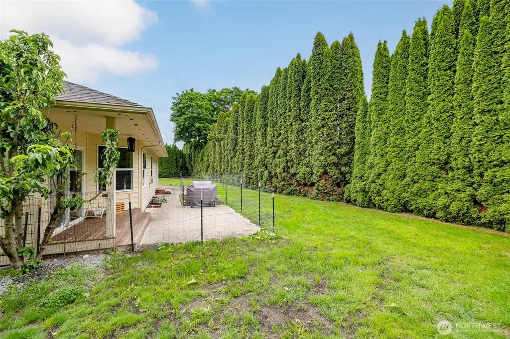 20303 Gardner Court Burlington WA 98233