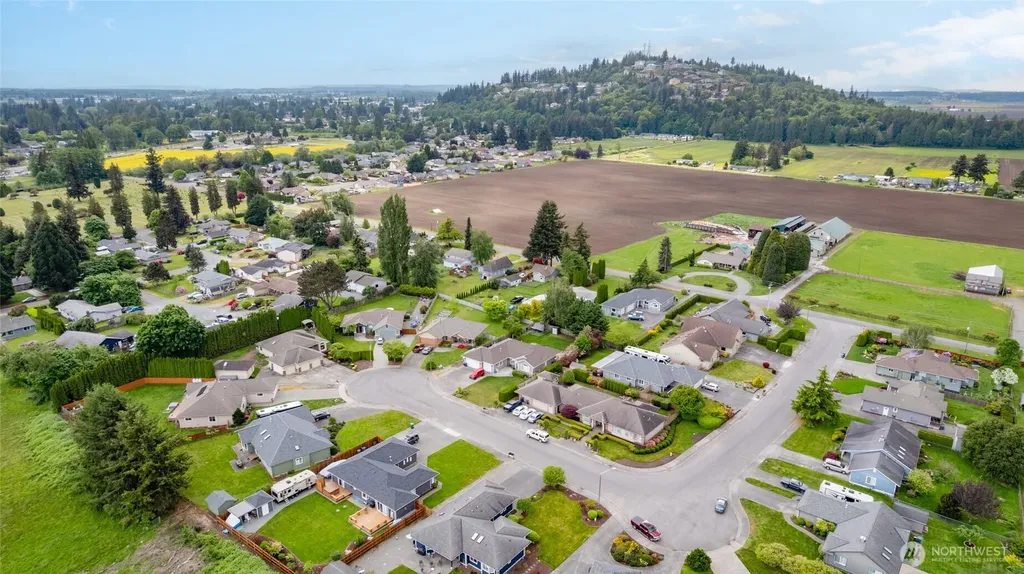 20303 Gardner Court Burlington WA 98233