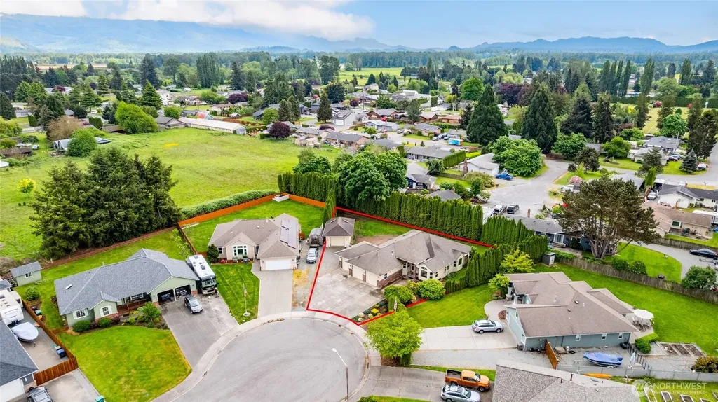 20303 Gardner Court Burlington WA 98233