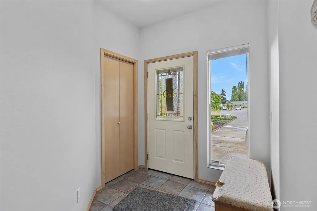 20303 Gardner Court Burlington WA 98233