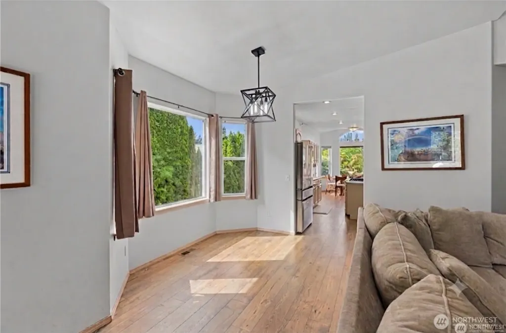 20303 Gardner Court Burlington WA 98233