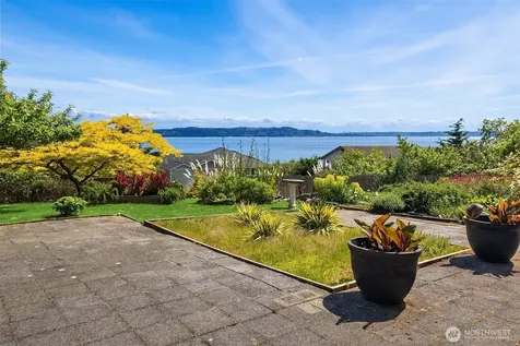 25918 75th Avenue SW Vashon WA 98070