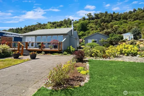 25918 75th Avenue SW Vashon WA 98070