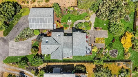 25918 75th Avenue SW Vashon WA 98070