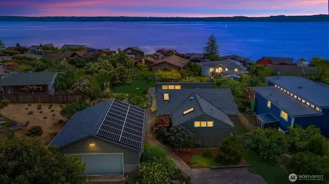 25918 75th Avenue SW Vashon WA 98070