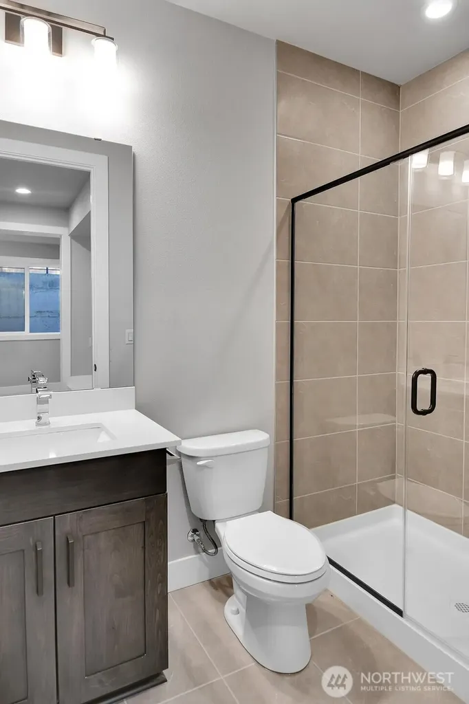 1113 N 39th Court Renton WA 98056