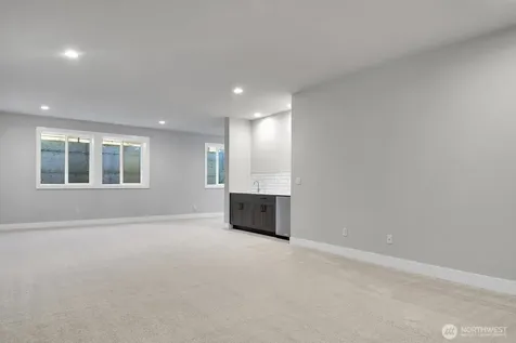 1113 N 39th Court Renton WA 98056