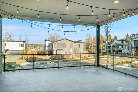 1113 N 39th Court Renton WA 98056