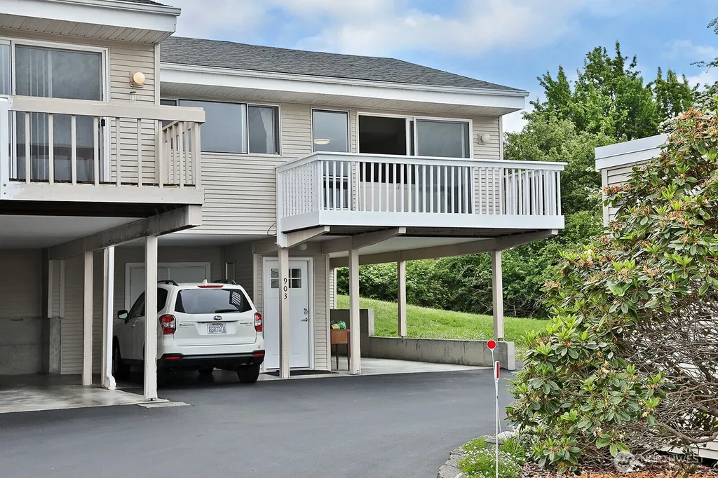 903 NE Lindsay Street Coupeville WA 98239