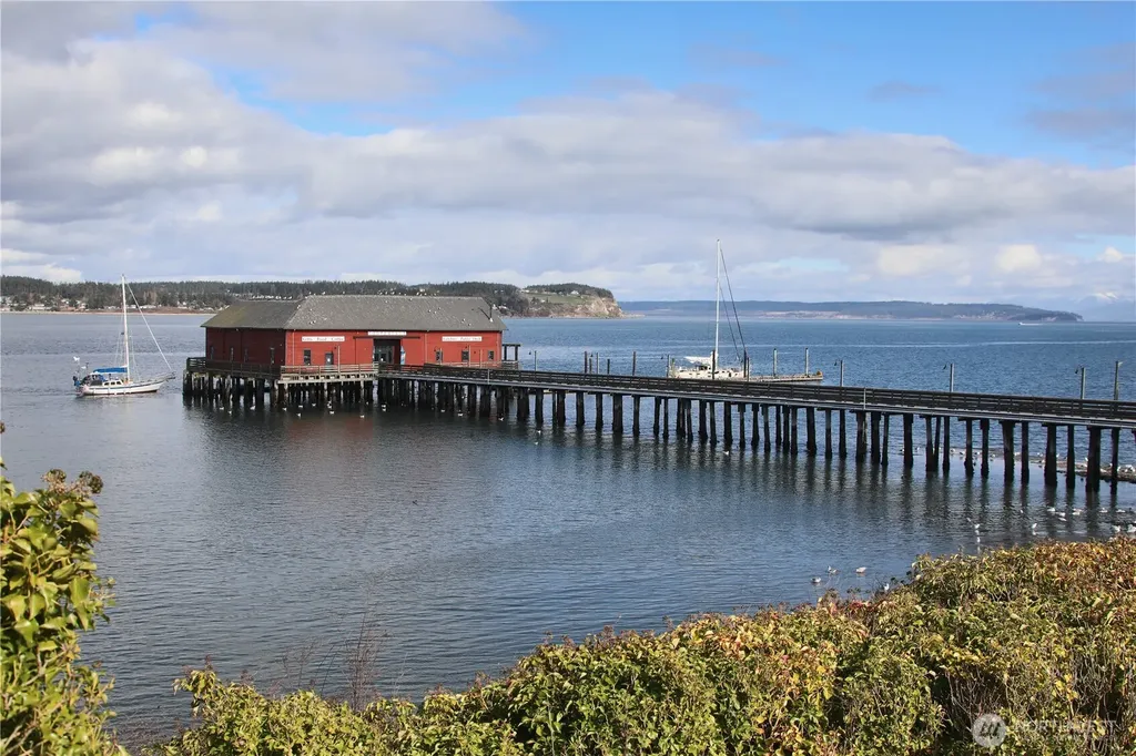903 NE Lindsay Street Coupeville WA 98239
