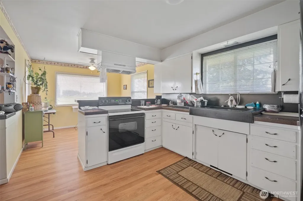 8506 Guide Meridian Road Lynden WA 98264