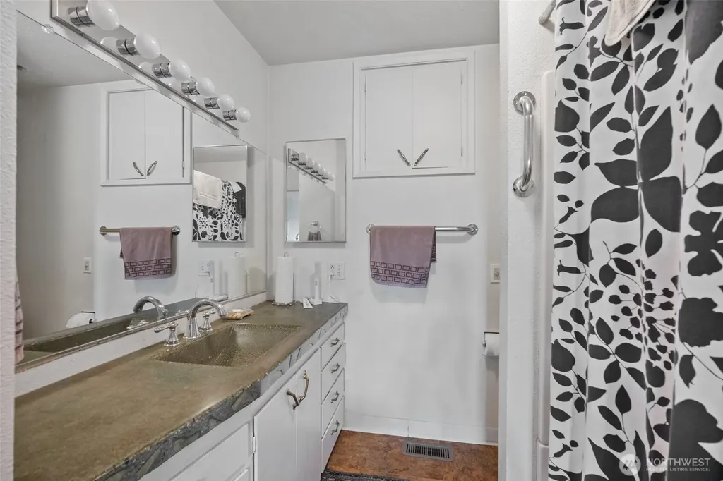 8506 Guide Meridian Road Lynden WA 98264