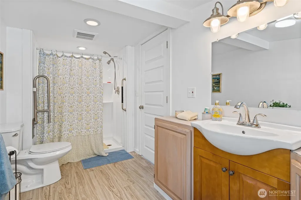 50 N Tillicum Beach Lane Shelton WA 98584