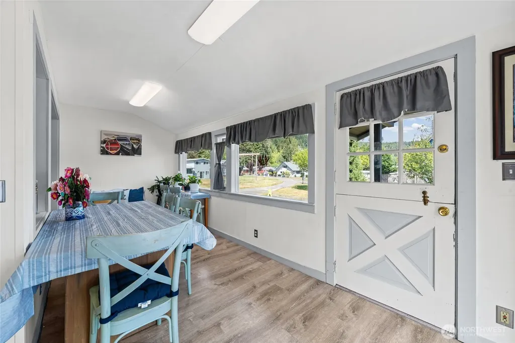 50 N Tillicum Beach Lane Shelton WA 98584