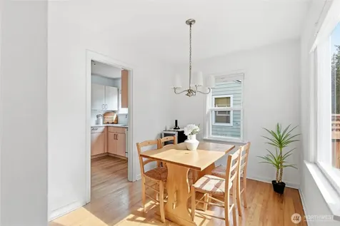 3444 34th Avenue W Seattle WA 98199