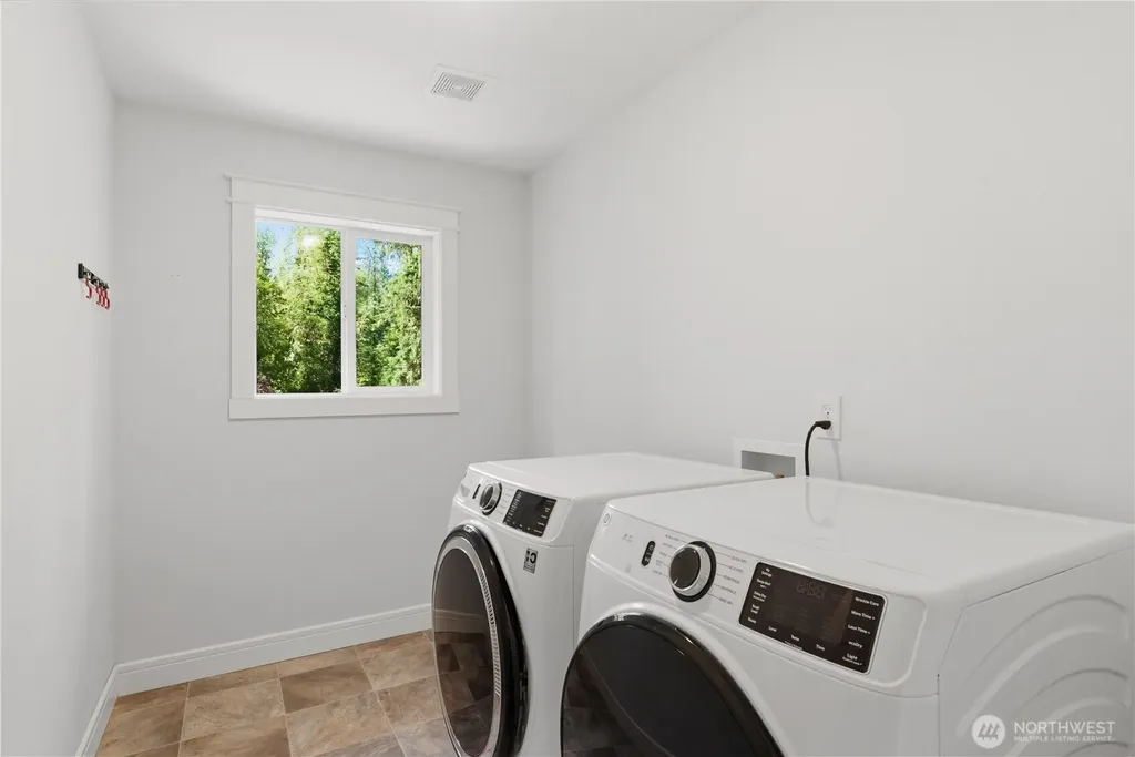 8645 Evergreen Drive NE Olympia WA 98506