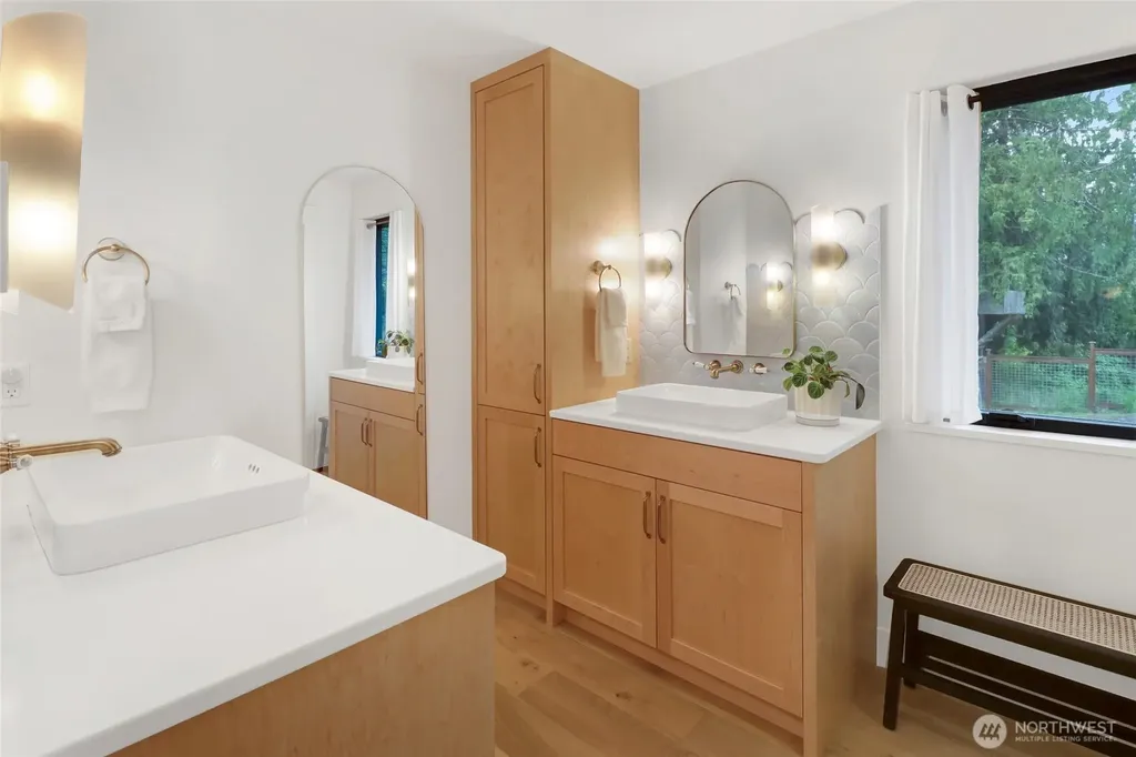 4357 Lakehill Lane Bellingham WA 98229