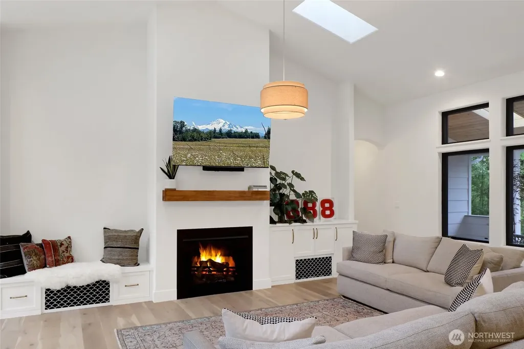 4357 Lakehill Lane Bellingham WA 98229
