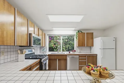 2030 Baker Terrace SE Olympia WA 98501