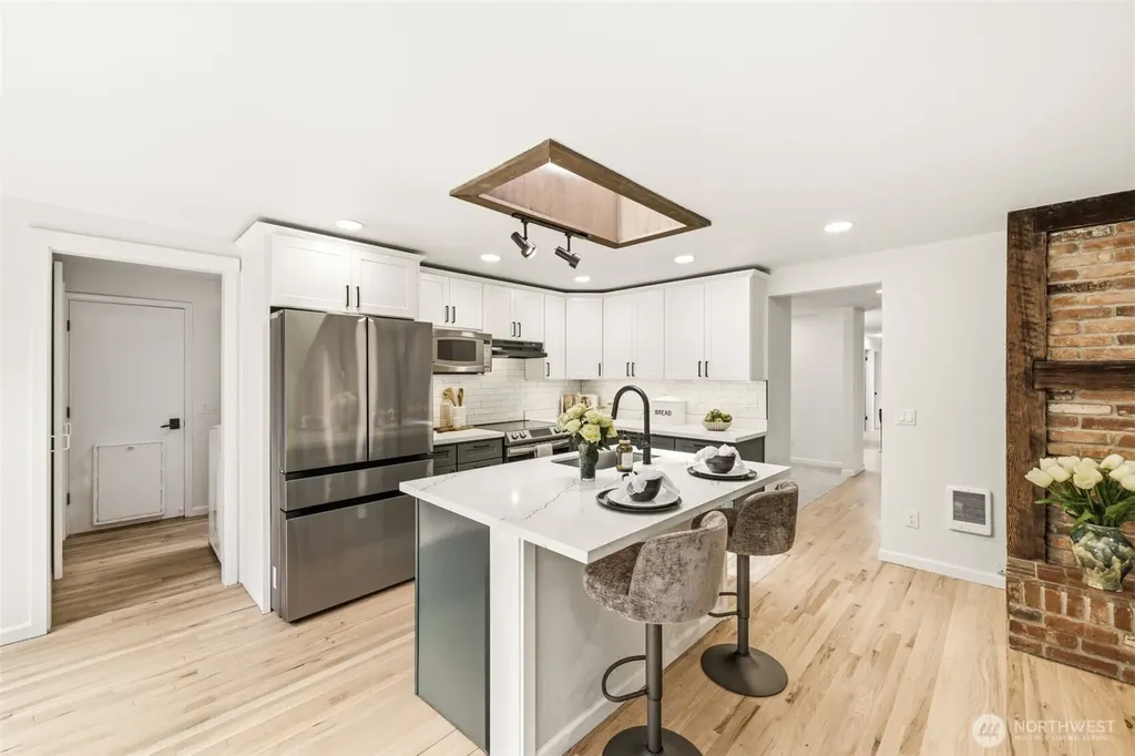 870 10th Lane Fox Island WA 98333
