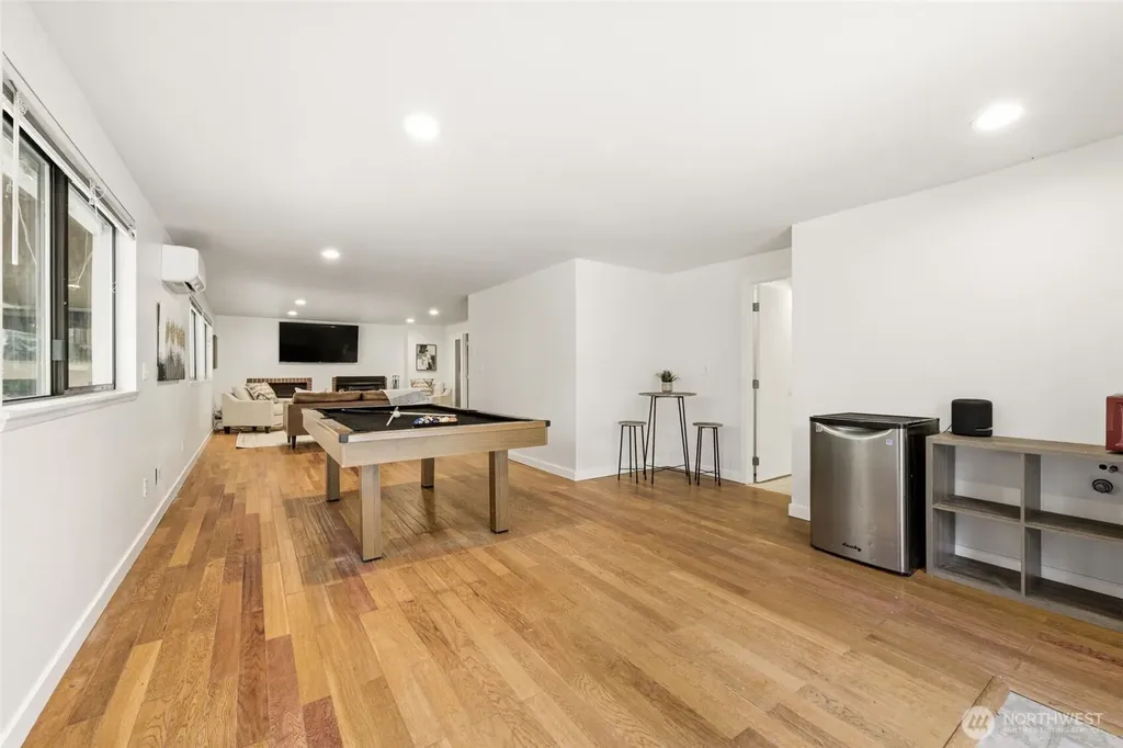 870 10th Lane Fox Island WA 98333