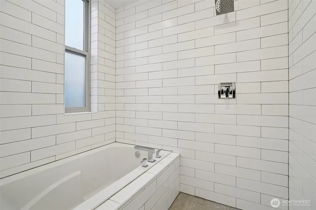 3817 California Avenue SW Seattle WA 98116
