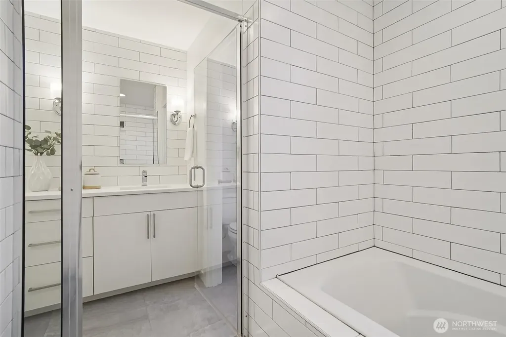 3817 California Avenue SW Seattle WA 98116