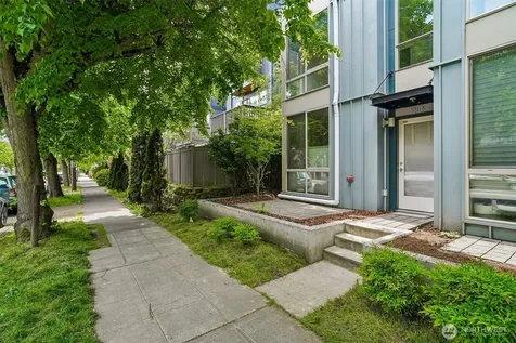 3817 California Avenue SW Seattle WA 98116