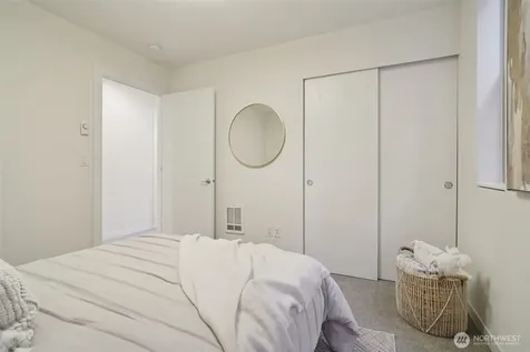 3817 California Avenue SW Seattle WA 98116