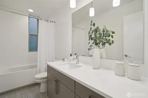 3817 California Avenue SW Seattle WA 98116