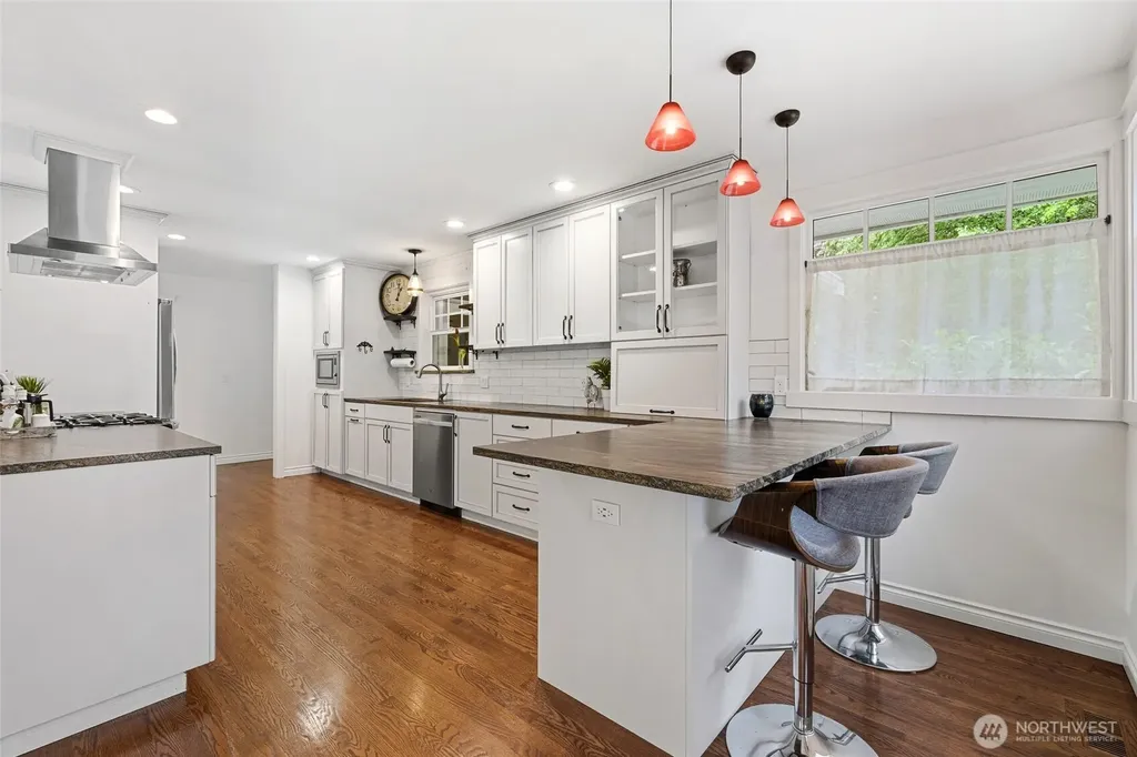 11019 NE 140th Street Kirkland WA 98034