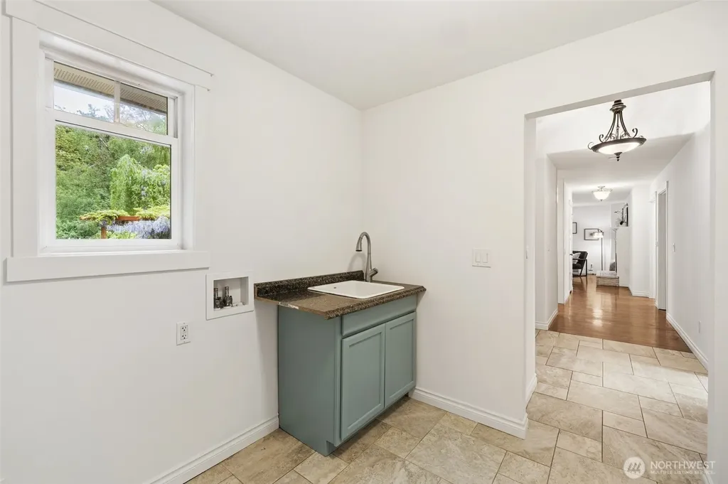 11019 NE 140th Street Kirkland WA 98034