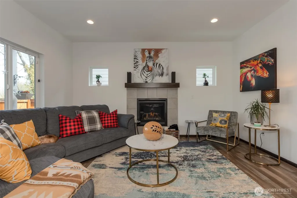 2744 S 120th Place Burien WA 98168