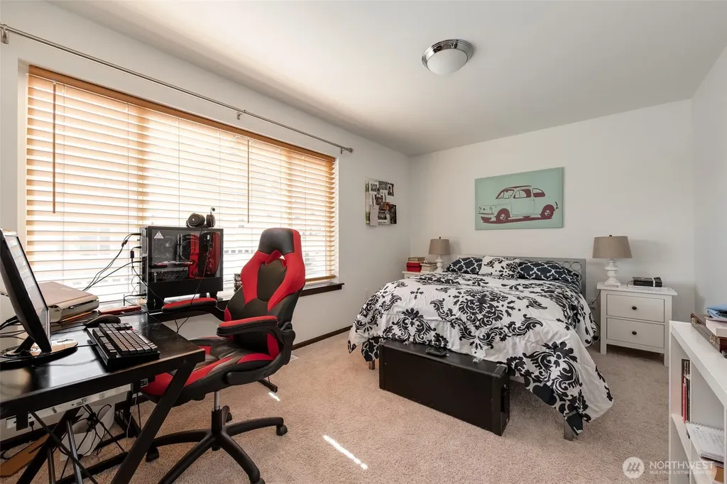 2744 S 120th Place Burien WA 98168