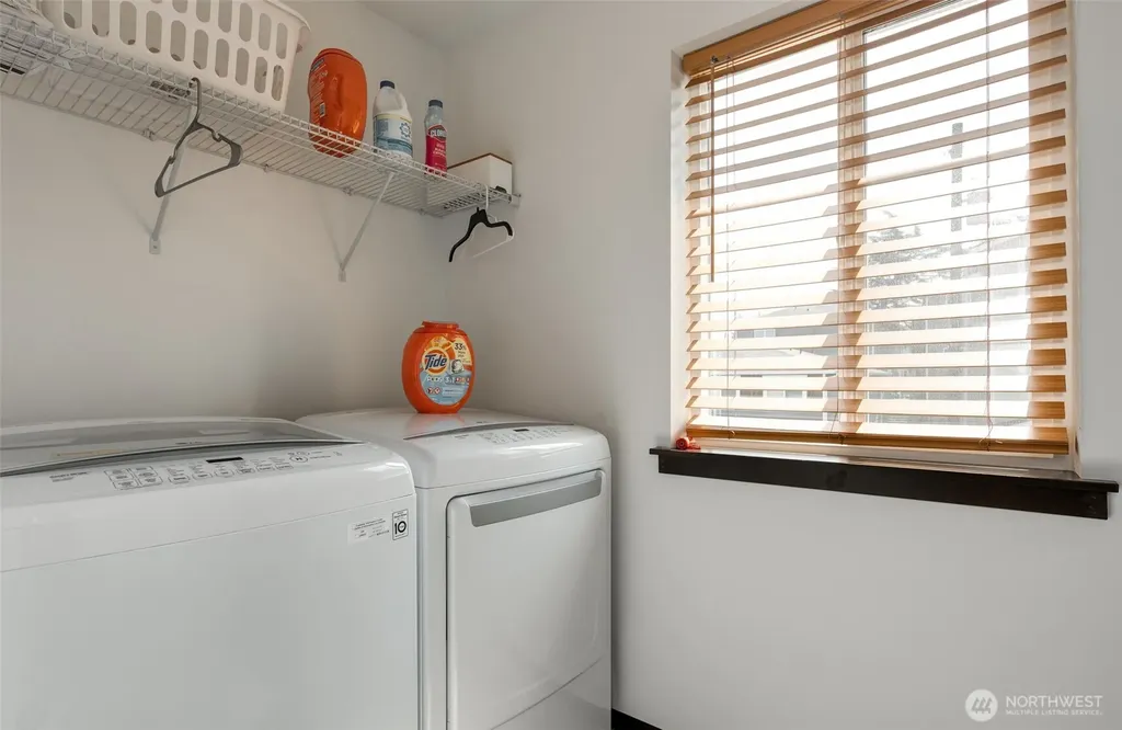2744 S 120th Place Burien WA 98168