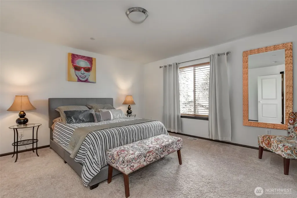 2744 S 120th Place Burien WA 98168
