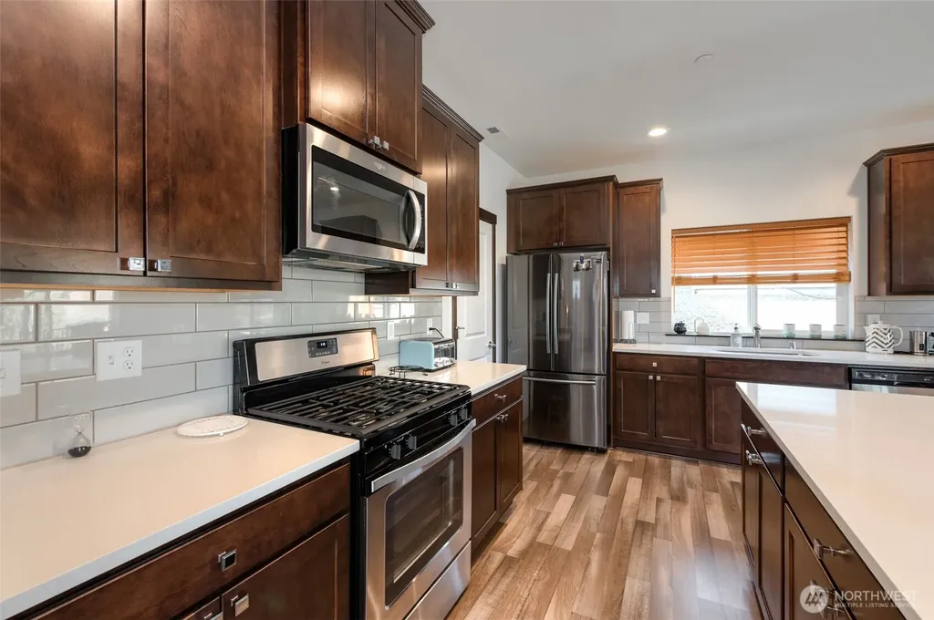 2744 S 120th Place Burien WA 98168