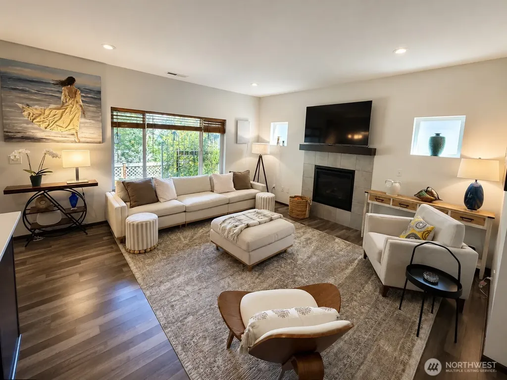 2744 S 120th Place Seattle WA 98168