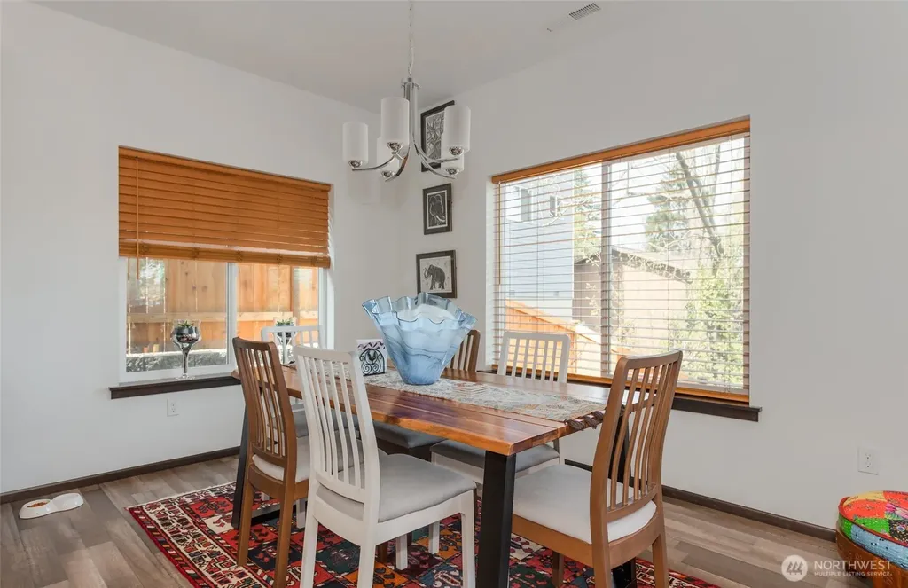 2744 S 120th Place Burien WA 98168