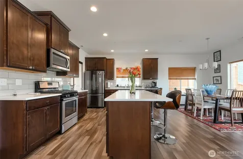 2744 S 120th Place Seattle WA 98168