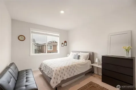 1703 14th Place NE Issaquah WA 98029