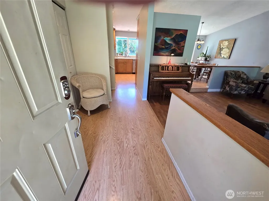 313 NE 191 Street Shoreline WA 98155