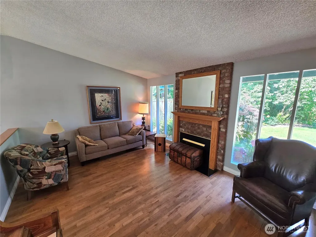 313 NE 191 Street Shoreline WA 98155